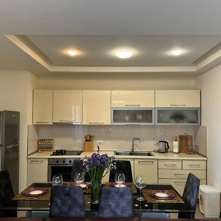 Diem Apartment Near Pazari I Ri 地拉那 外观 照片